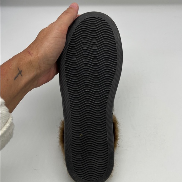 Steve Madden - NWOT Talon Black Leather Brown Faux Fur Trim Mule Sneaker SZ 6.5 - Picture 8 of 15